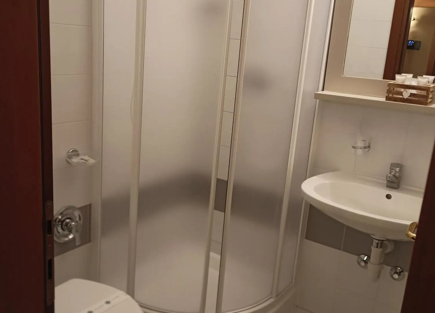 ****  Hotel Villa Malpensa Виццола-Тичино Италия