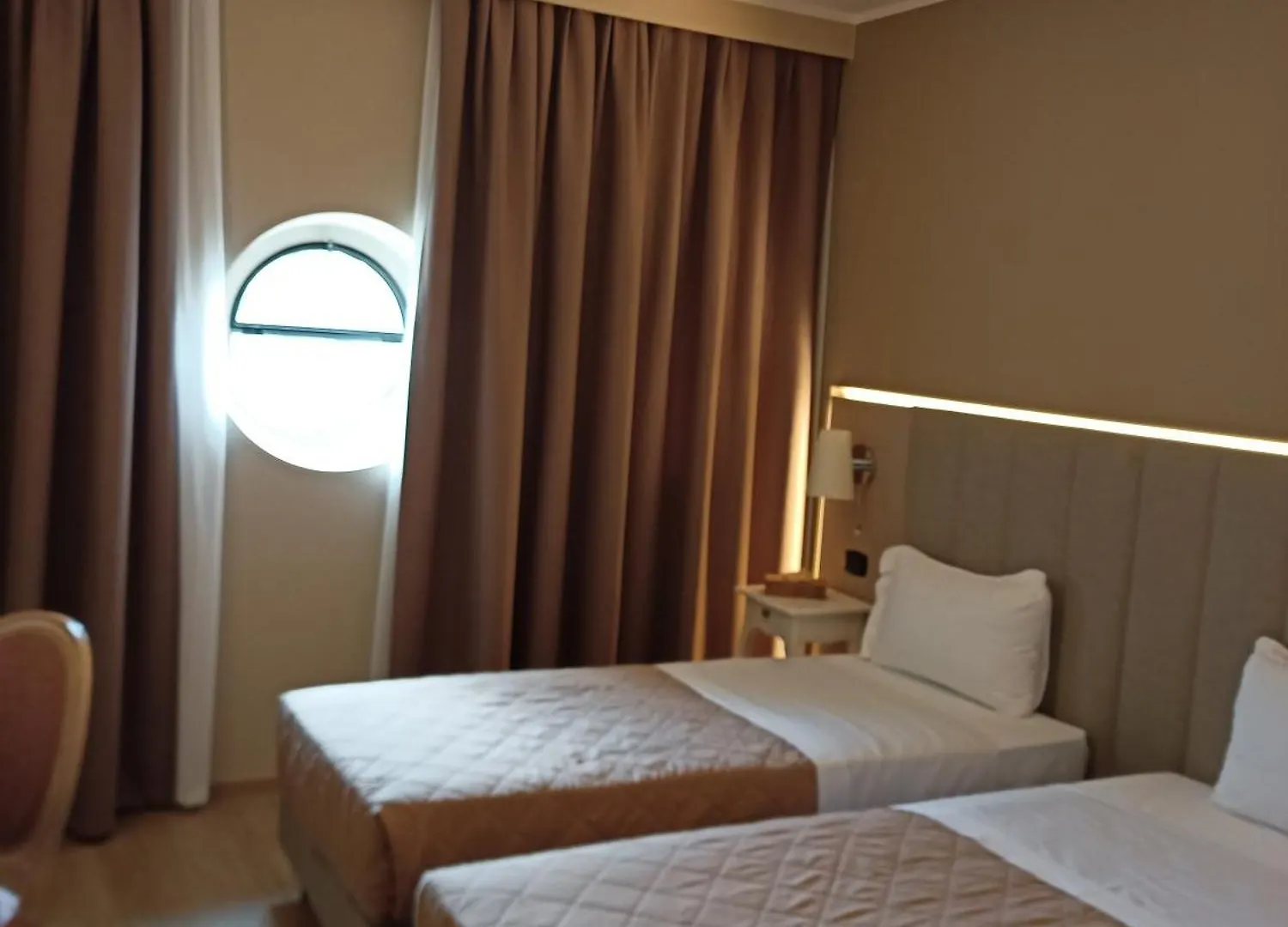 Hotel Villa Malpensa Vizzola Ticino 4*,