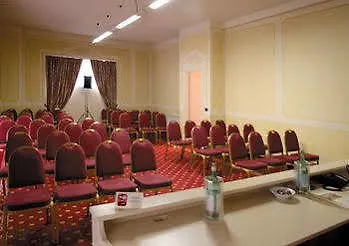 Hotel Villa Malpensa Виццола-Тичино